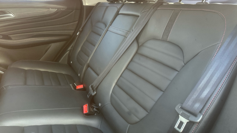 MG Hs 1.5 T-GDI PHEV Exclusive 5dr Auto Hatchback